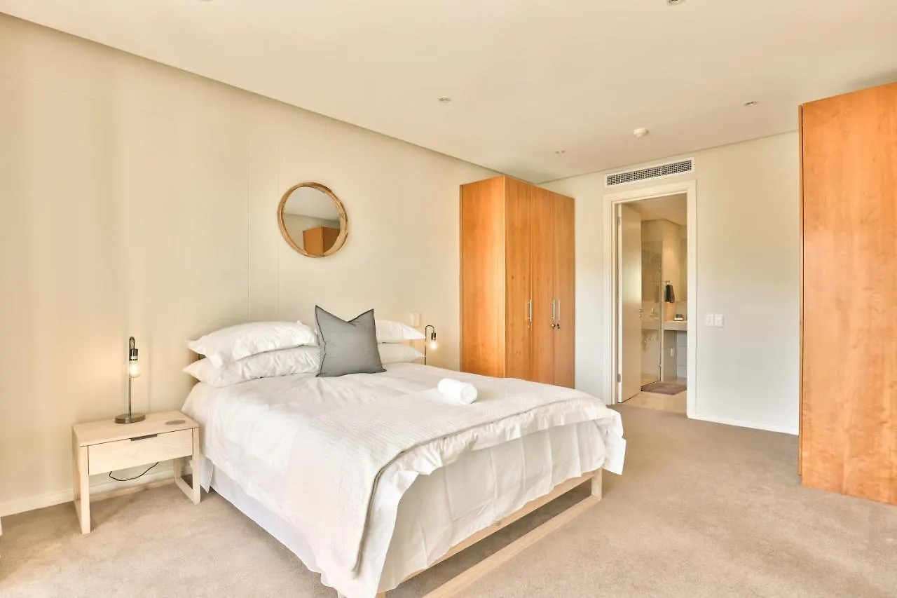 Elegant V&A Waterfront Canal Apartment Κέιπ Τάουν