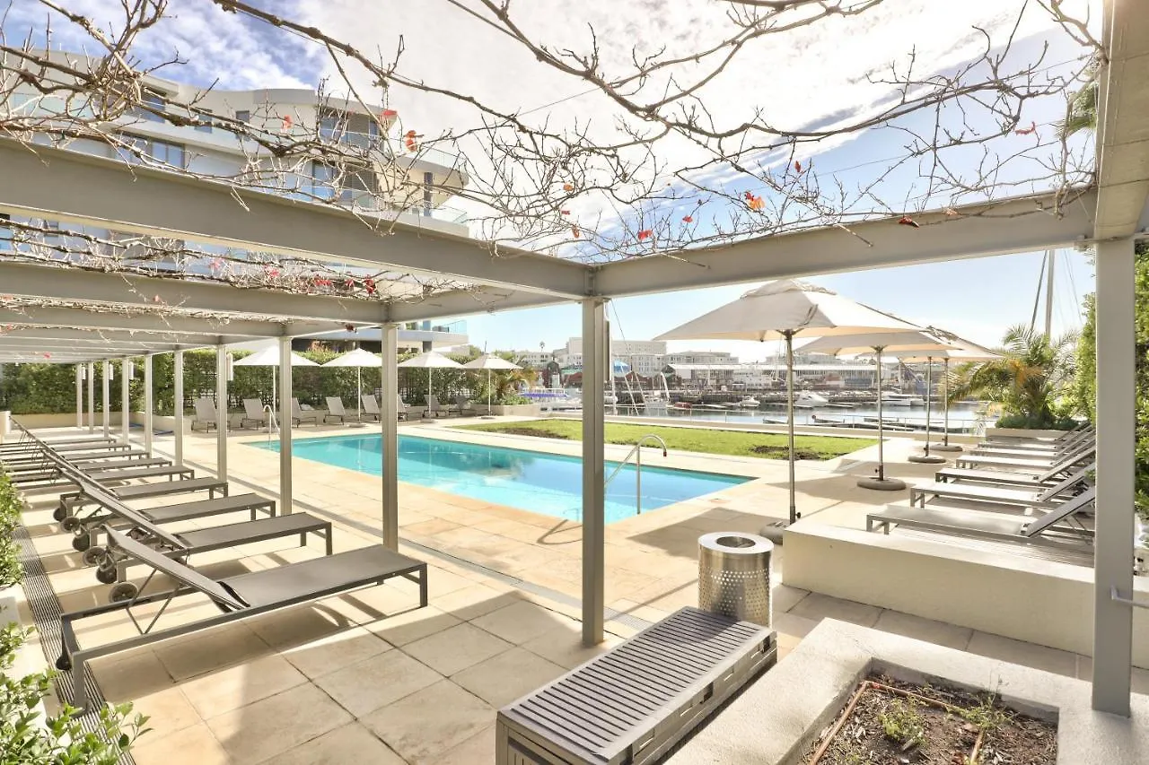 Elegant V&A Waterfront Canal Apartment Κέιπ Τάουν