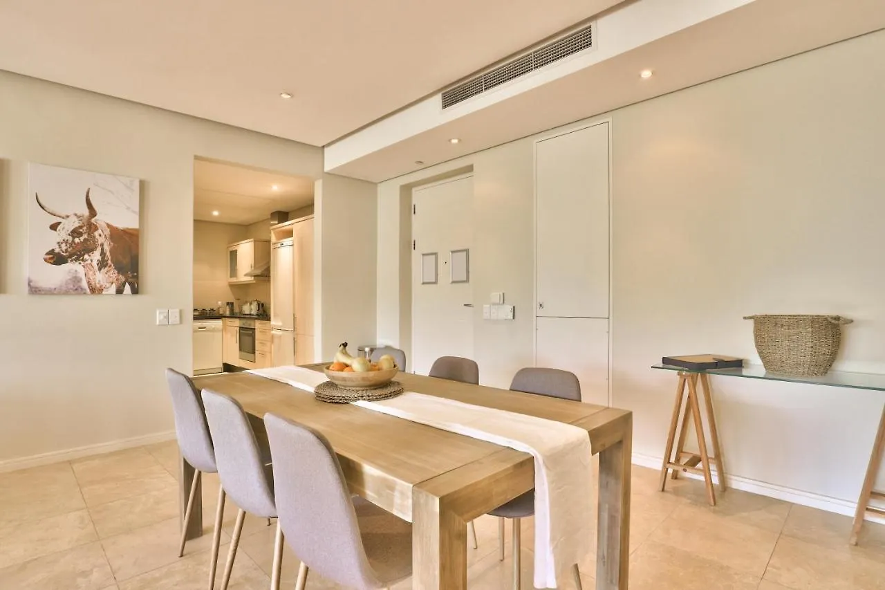 Elegant V&A Waterfront Canal Apartment Cape Town South Africa